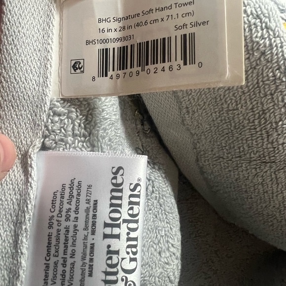 Gray Welcome Embroidered Bath Towel - Picture 3 of 4